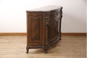 中古　超美品　カリモク家具(karimoku)　domani(ドマーニ)　Louis(ルイ)XVシリーズ　隅々まで施された装飾が美しいサイドボード(定価約80万円)(戸棚、収納棚、キャビネット)(R-052384)