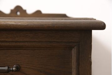 中古美品　永田良介商店　扉の幾何学模様が印象的なサイドチェスト(サイドテーブル、ナイトテーブル、キャビネット)(R-052392)