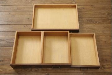 中古美品　神戸洋家具　メープル不二屋　シンプルさの中に洗練された美しさがあるレザートップデスク(机、在宅ワーク、在宅用ワークデスク)(R-052396)