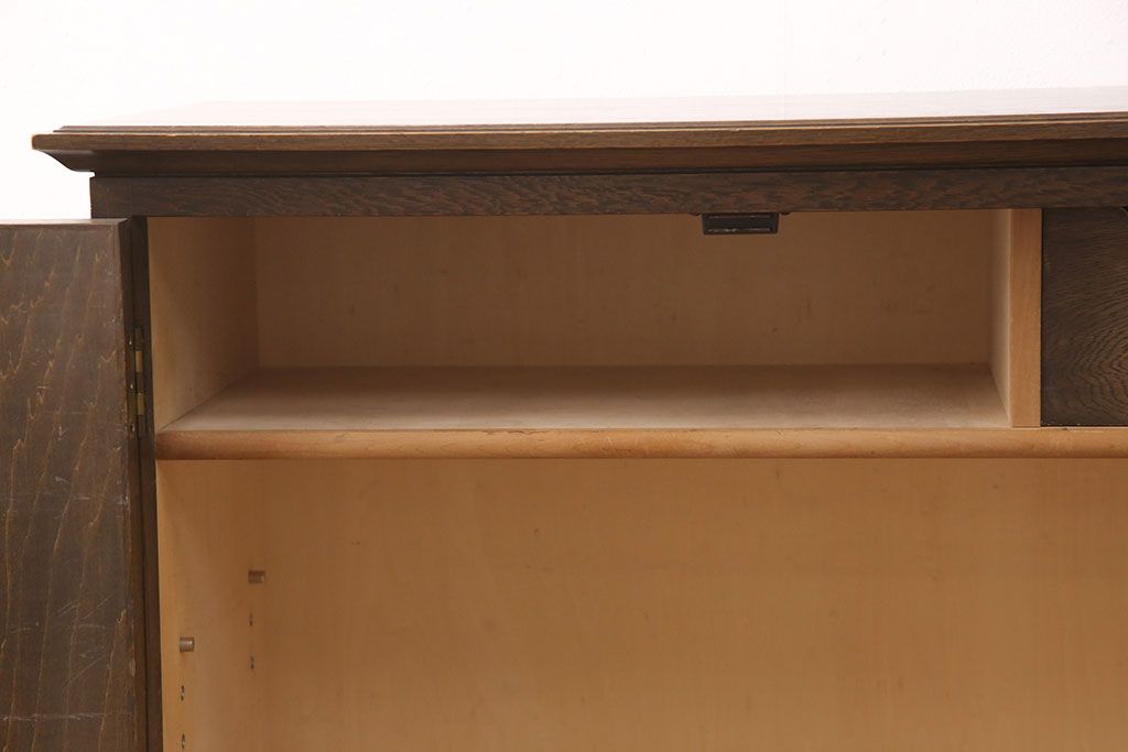 中古　美品　永田良介商店　クラシカルな佇まいが目を引くキャビネット(収納棚、下駄箱)(R-052397)