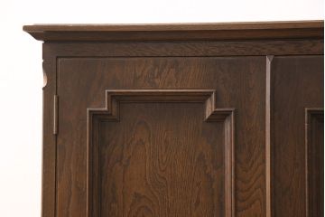 中古　美品　永田良介商店　クラシカルな佇まいが目を引くキャビネット(収納棚、下駄箱)(R-052397)