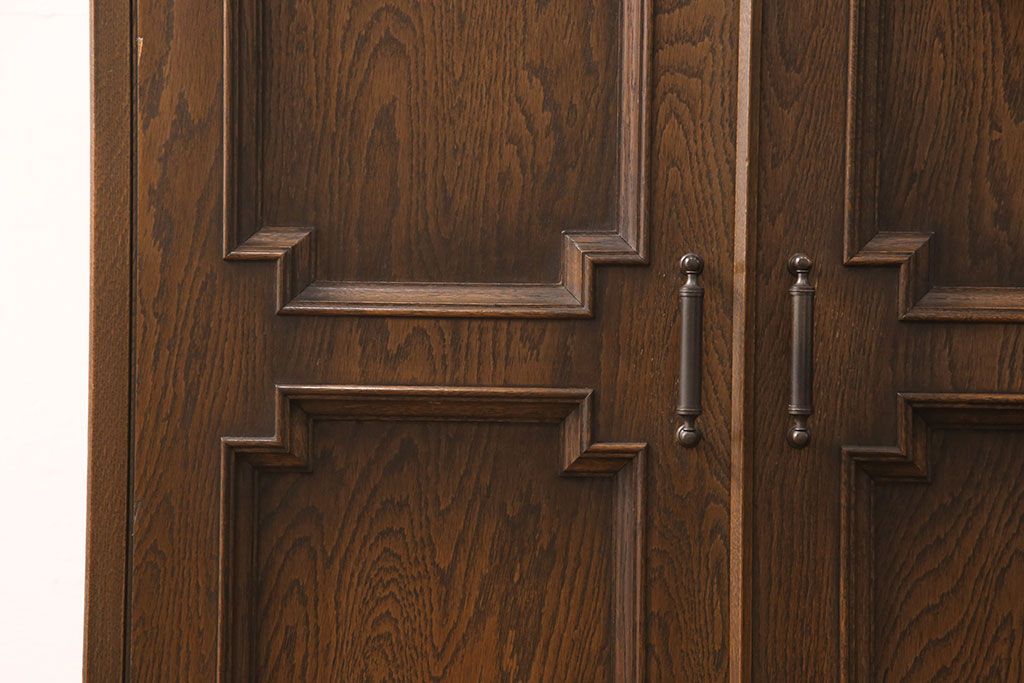 中古　美品　永田良介商店　クラシカルな佇まいが目を引くキャビネット(収納棚、下駄箱)(R-052397)