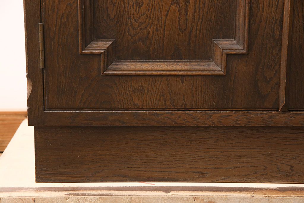 中古　美品　永田良介商店　クラシカルな佇まいが目を引くキャビネット(収納棚、下駄箱)(R-052397)