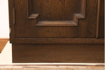 中古　美品　永田良介商店　クラシカルな佇まいが目を引くキャビネット(収納棚、下駄箱)(R-052397)