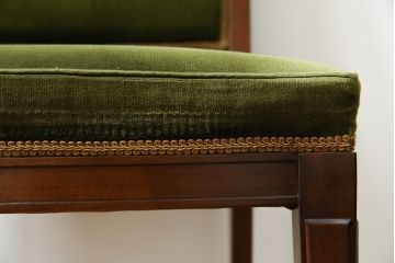 中古　神戸洋家具　メープル不二屋　シックな色合いが素敵なデスクチェア(椅子、ダイニングチェア)(R-052399)