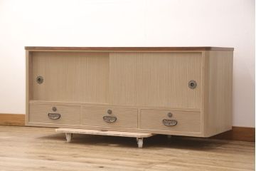 中古　美品　国産　脚または台輪リメイク　素朴で温かな木肌が魅力の総桐箪笥・上段(胴丸、総桐たんす、桐タンス、ローボード)(R-052402)