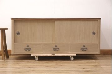 中古　美品　国産　脚または台輪リメイク　素朴で温かな木肌が魅力の総桐箪笥・上段(胴丸、総桐たんす、桐タンス、ローボード)(R-052402)