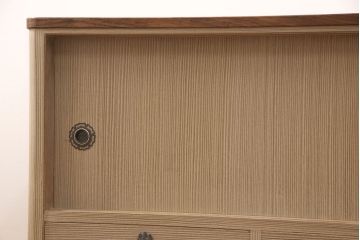 中古　美品　国産　脚または台輪リメイク　素朴で温かな木肌が魅力の総桐箪笥・上段(胴丸、総桐たんす、桐タンス、ローボード)(R-052402)