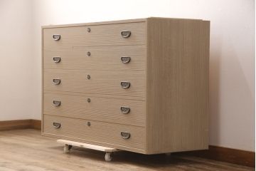 中古　美品　国産　天板・脚または台輪リメイク　素朴で温かな木肌が魅力の総桐箪笥・中段(胴丸、総桐たんす、桐タンス、ローボード、引き出し、ローチェスト)(R-052403)