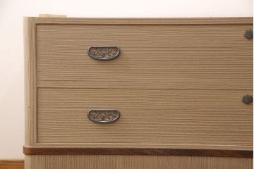 中古 美品 国産 天板リメイク 素朴で温かな木肌が魅力の総桐箪笥・下段(胴丸、総桐たんす、桐タンス、ローボード、引き出し、ローチェスト)(R-052404)