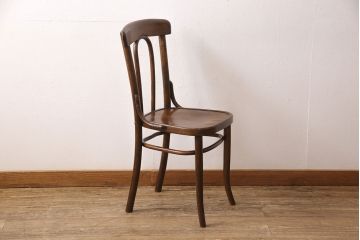イギリスアンティーク　シンプルな中にも洗練された美しさのあるベントウッドチェア(板座チェア、椅子)(R-052408)