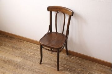 イギリスアンティーク　シンプルな中にも洗練された美しさのあるベントウッドチェア(板座チェア、椅子)(R-052408)