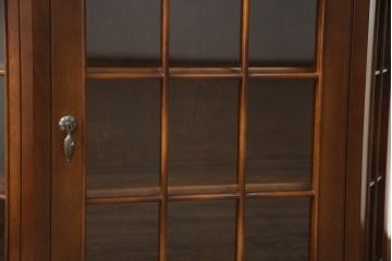 中古　神戸洋家具　メープル不二屋　見せる収納にぴったりなウォールキャビネット(飾り棚、陳列棚、収納棚)(R-052409)
