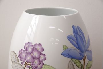 ヘレンド　ハンドペイント　花蝶文花瓶　38cm(HEREND、ハンガリー)(R-052414)