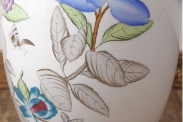 ヘレンド　ハンドペイント　花蝶文花瓶　38cm(HEREND、ハンガリー)(R-052414)