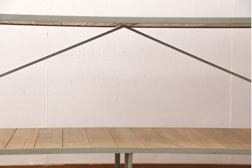 ラフジュ工房オリジナル　ペイント　チーク材　ナチュラルな空間におすすめな優しい色合いの台形アイアンラック(飾り棚、陳列棚)(R-052418)