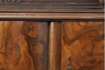 イギリスアンティーク　特大!　マホガニー材　バーズアイが特徴的なサイドボード(キャビネット、収納棚)(R-052424)