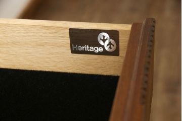 中古　DREXEL HERITAGE(ドレクセルヘリテイジ)　Cameo Classics(キャメオクラシックス)　エレガントな佇まいが魅力的なクリデンザ(クレデンザ、サイドボード、収納棚、キャビネット)(定価約115万円)(R-052425)
