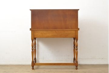 中古　横浜クラシック家具　ダニエル(daniel)　A-305　エレガントな佇まいが品の良さを高めるライティングデスク&チェアセット(定価約70万円)(ワークデスク、机、椅子)(R-052426)