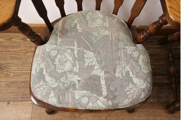 中古　超美品　秋山木工　ナラ材　上質なつくりが魅力的なダイニングチェア2脚セット(アームチェア、キャプテンチェア)(R-052428)