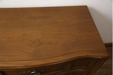 中古　DREXEL HERITAGE(ドレクセルヘリテイジ)　Grand Villa(グランドヴィラ)　クラシカルな佇まいが魅力のチェスト(引き出し、サイドチェスト)(R-052434)