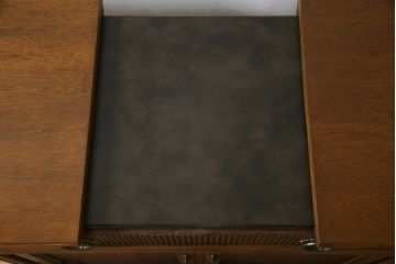 中古　DREXEL HERITAGE(ドレクセルヘリテイジ)　Cameo Classics(キャメオクラシックス)　エレガントな佇まいのサーバー(定価約73万円)(サイドボード、キャビネット)(R-052435)