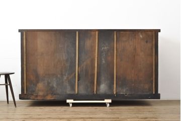 和製アンティーク　落ち着いた色合いが和モダンなお部屋づくりにぴったりな水屋箪笥サイドボード(キャビネット、収納棚、食器棚、収納箪笥)(R-052438)