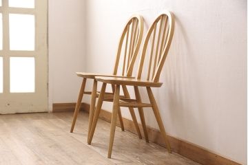 イギリスビンテージ　ERCOL(アーコール)　ナチュラルな雰囲気がかわいらしいフープバックチェア2脚セット(板座チェア、ダイニングチェア、ヴィンテージ)(R-052441)