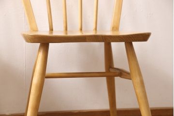 イギリスビンテージ　ERCOL(アーコール)　ナチュラルな雰囲気がかわいらしいフープバックチェア2脚セット(板座チェア、ダイニングチェア、ヴィンテージ)(R-052441)