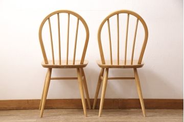 イギリスビンテージ　ERCOL(アーコール)　ナチュラルな雰囲気がかわいらしいフープバックチェア2脚セット(板座チェア、ダイニングチェア、ヴィンテージ)(R-052441)