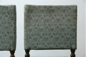 イギリスアンティーク　オーク材　脚の凝ったつくりが目を引くツイストレッグチェア2脚セット　(R-052442)