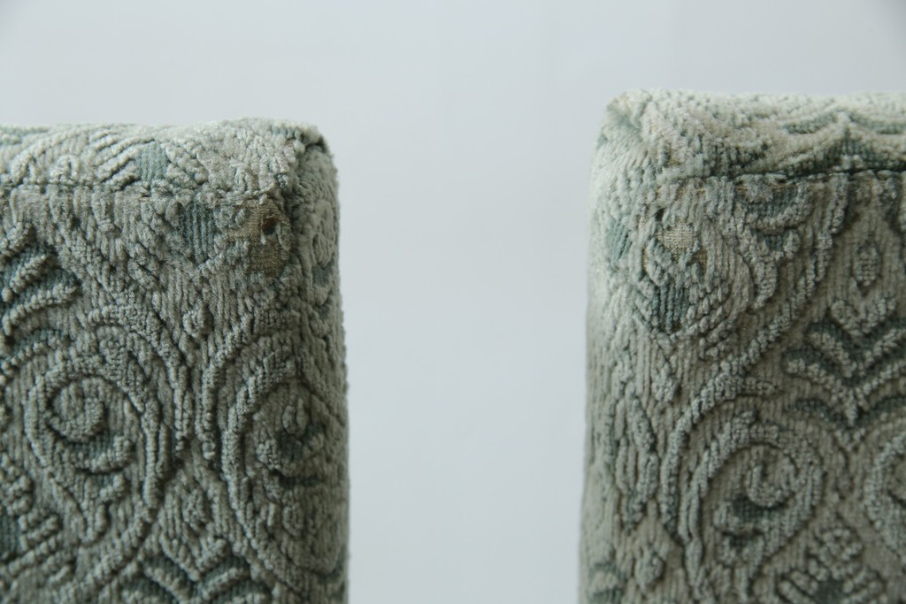 イギリスアンティーク　オーク材　脚の凝ったつくりが目を引くツイストレッグチェア2脚セット　(R-052442)