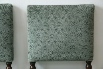 イギリスアンティーク　オーク材　脚の凝ったつくりが目を引くツイストレッグチェア2脚セット　(R-052442)