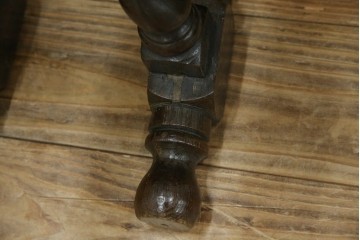 イギリスアンティーク　オーク材　脚の凝ったつくりが目を引くツイストレッグチェア2脚セット　(R-052442)