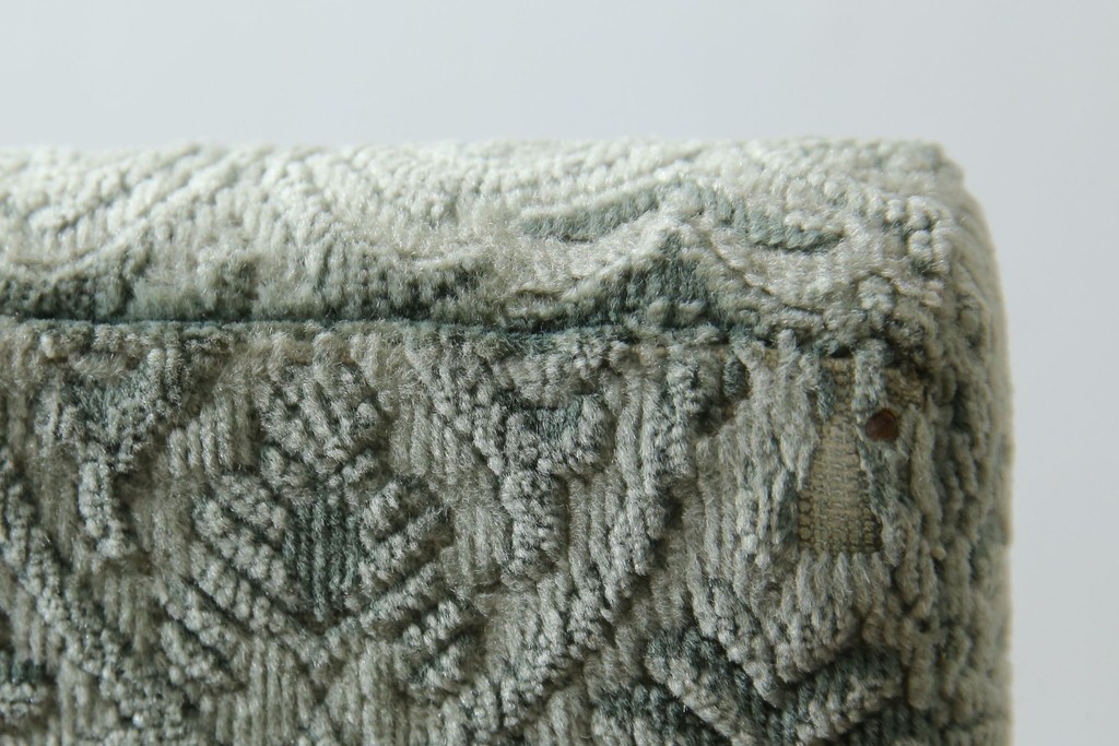 イギリスアンティーク　オーク材　脚の凝ったつくりが目を引くツイストレッグチェア2脚セット　(R-052442)