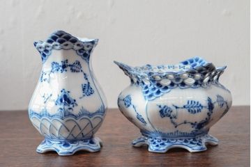 ROYAL COPENHAGEN　ロイヤルコペンハーゲン　ブルーフルーテッド　フルレース　ティーポット・シュガー・クリーマー(洋食器)(定価約19万円)(R-052449)