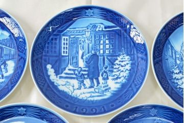 ROYAL COPENHAGEN　ロイヤルコペンハーゲン　イヤープレート11枚(1992〜1994年、1996〜1999年、2000、2002、2003、2008年)(R-052450)