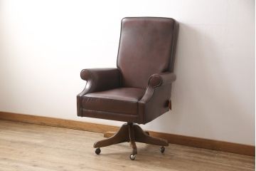 新古品　展示品　バロッサバレンティ(VARO,S.A. VALENTI)　高級感たっぷりの本革デスクチェア(定価約59万円)(パーソナルチェア、回転椅子)(R-052451)