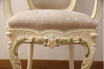 中古　美品　イタリア高級家具　SILIK(シリック)　DAFNEシリーズ　ロココ調　細部まで凝った造りが美しいアームチェア(定価約30万円)(ダイニングチェア、椅子)(R-052452)