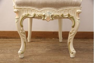 中古　美品　イタリア高級家具　SILIK(シリック)　DAFNEシリーズ　ロココ調　細部まで凝った造りが美しいアームチェア(定価約30万円)(ダイニングチェア、椅子)(R-052452)