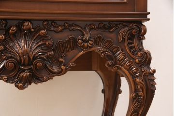 中古　超美品　超高級品　イタリア　Asnaghi Interiors(アスナギインテリア)　ロココ調　脚の凝った装飾が美しいキュリオケース(定価約300万円)(キャビネット、ガラスケース、ショーケース、Gケース)(R-052454)