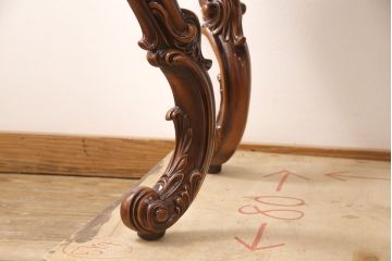 中古　超美品　超高級品　イタリア　Asnaghi Interiors(アスナギインテリア)　ロココ調　脚の凝った装飾が美しいキュリオケース(定価約300万円)(キャビネット、ガラスケース、ショーケース、Gケース)(R-052454)
