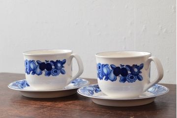 ROYAL COPENHAGEN　ロイヤルコペンハーゲン　FAJANCE　カップ&ソーサー2客(箱付き、洋食器)(R-052456)
