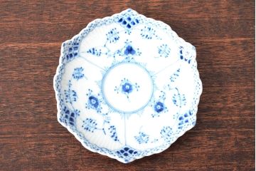 ROYAL COPENHAGEN　ロイヤルコペンハーゲン　ブルーフルーテッド　フルレース　カップ&ソーサー2客(洋食器)(定価88,000円)(R-052458)