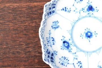 ROYAL COPENHAGEN　ロイヤルコペンハーゲン　ブルーフルーテッド　フルレース　カップ&ソーサー2客(洋食器)(定価88,000円)(R-052458)