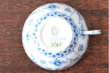 ROYAL COPENHAGEN　ロイヤルコペンハーゲン　ブルーフルーテッド　フルレース　カップ&ソーサー2客(洋食器)(定価88,000円)(R-052459)