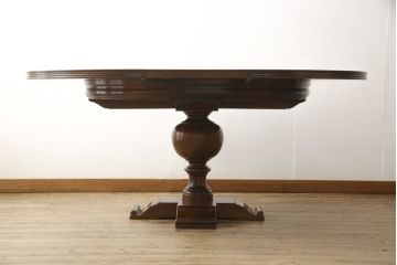 中古　美品　バロッサバレンティ(VARO,S.A. VALENTI)　重厚感のある佇まいが目を引くダイニングテーブル(定価約90万円)(エクステンションテーブル、ラウンドテーブル)(R-052469)