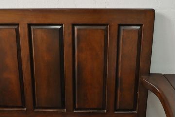 中古　松本民芸家具　シックな大人の空間を演出する羽根付ベンチ(長椅子、二人掛けベンチ、板座)(R-052470)