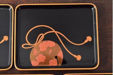 輪島塗　朝楓作　鈴五聖子蒔絵　銘々皿5客(木製、漆器)(R-052491)