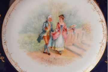 ドレスデン　ラム工房　瑠璃金彩　貴婦人と伯爵　額皿(飾り皿)(R-052504)